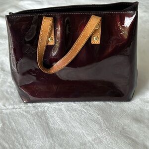 Authentic Louis Vuitton Vernis PM Tote.